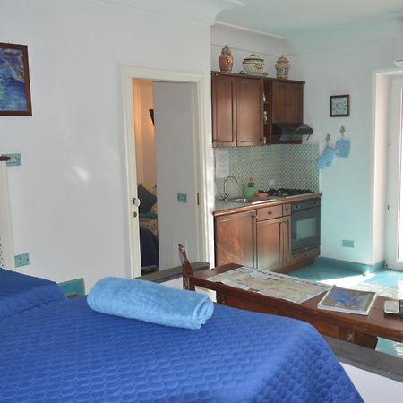 Augustus Park Capri Center Apartment Exterior photo